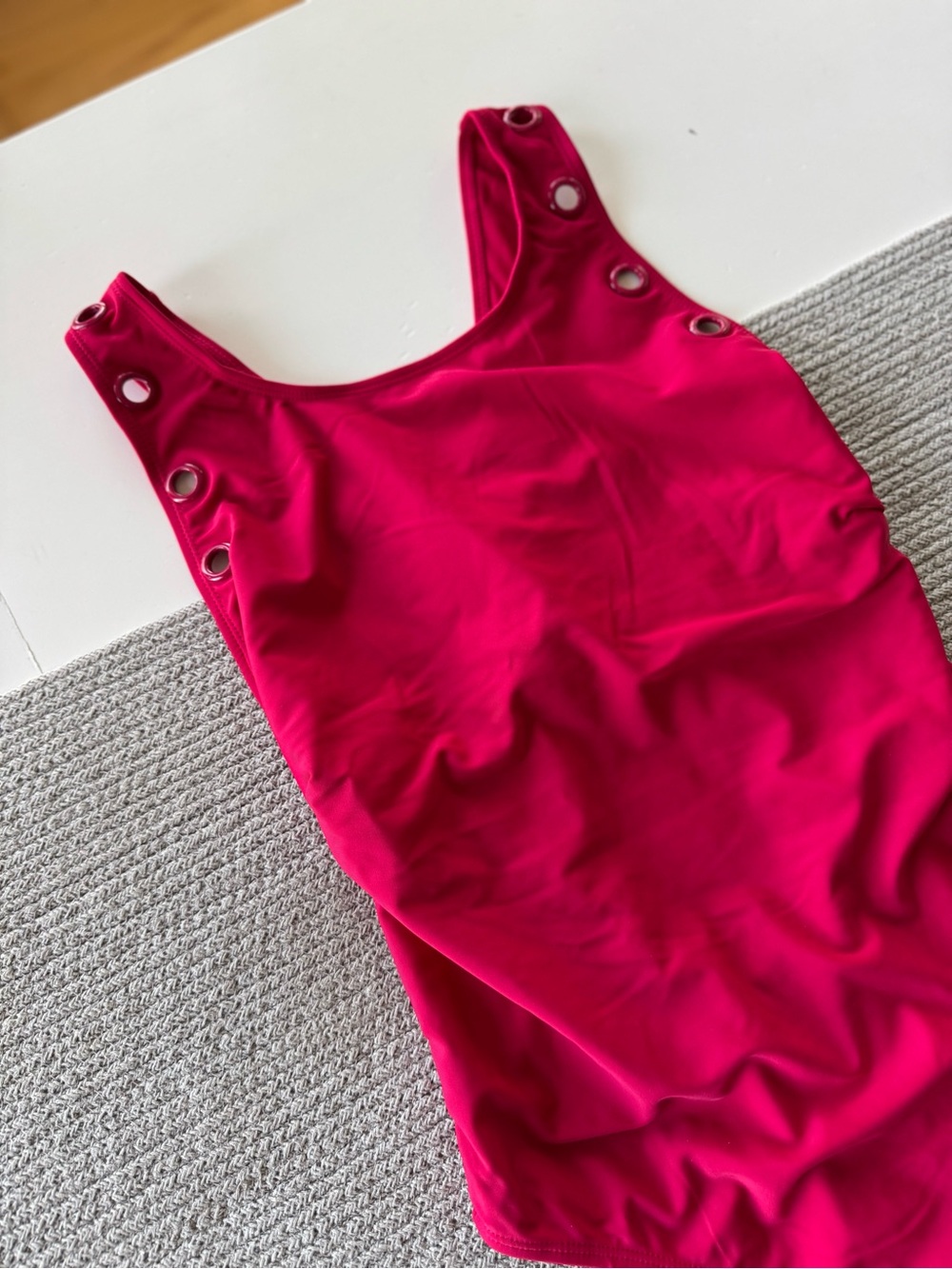 Juicy Couture Fuchsia Pink Grommet One-Piece Cross Back Swimsuit Sz Large - Picture 4 of 11